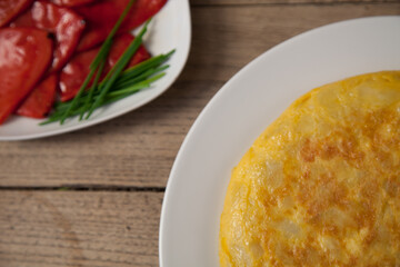 Tortilla de patatas, tortilla española, pimientos del piquillo