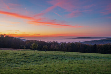 Sonnenuntergang mit Nebel im Spessart