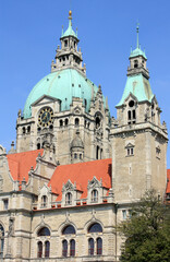 Fototapeta na wymiar New Town Hall of Hanover, Germany 