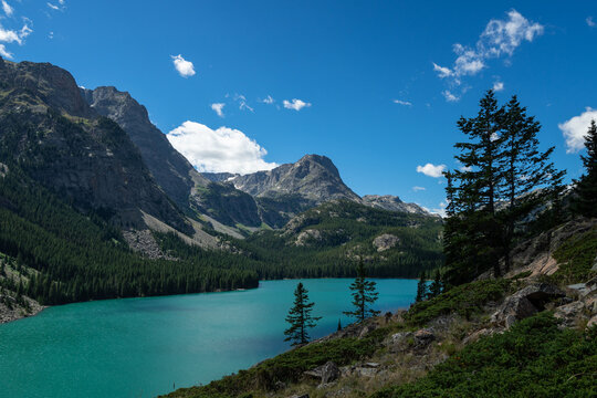 Lake in the Beartooth Absaroka wilderness in Montana