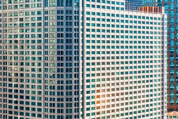 Küchenrückwand glas motiv Skyscrapers in Downtown Chicago, Illinois on bright morning © Tierney