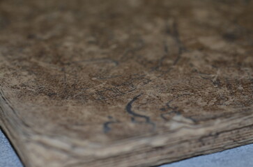 Makrofotografie alte Schriften. Handgeschriebenes buch über Religion und Geschichte.