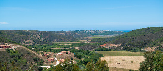Panorama von Aljezur nach Praia da Amoreira Algarve Portugal