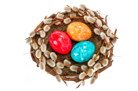 Osternest mit bunten Ostereier