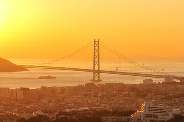 須磨浦山上遊園から眺める明石海峡大橋