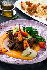 Italian food recipes, veal cheek in red wine