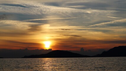 Obraz premium sunset over the river