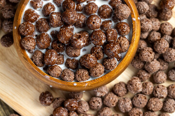 chocolate balls are used as a dry breakfast with the addition of milk or yogurt