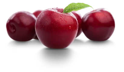 Plexiglas foto achterwand Red cherries and plum fruit isolated on white background © Alernon77