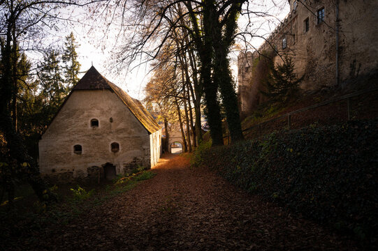 Mittelalterlicher Herbstweg im Waldviertel