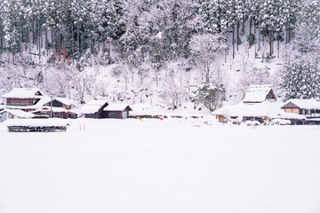 京都府南丹市美山町茅葺きの里の冬景色