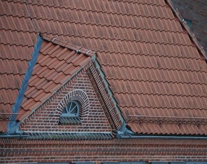 Dachgaube, Tonziegel
Dach
