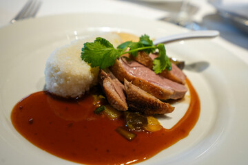 Ente à l'Orange mit Reis