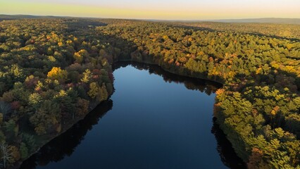 Naklejka premium Autumnal Sunset in the Poconos