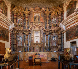 Fototapeta na wymiar The interior of the San Xavier del Bac Mission in Tucson, Arizona
