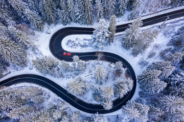 Curvy road viewed from above - 545747056