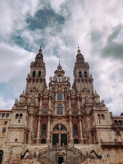 Fototapeta na wymiar La cattedrale di Santiago, la storia del cammino, i pellegrini, l'architettura, la cultura del bello e i vicoli del centro storico.