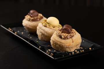 Krapfen, pizzette fritte con cioccolato