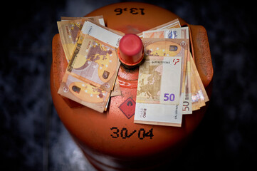 Spanish butane gas cylinder insulated with 50 euro