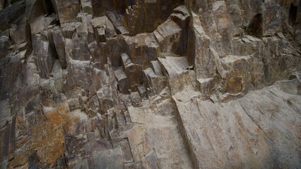 pared de rocas con formas 