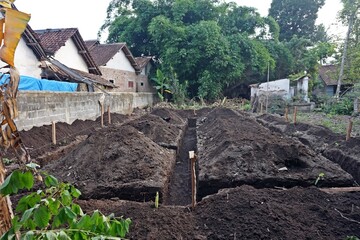 the beginning stage of building a house