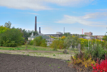 Obraz premium Urban industrial landscape on an autumn day