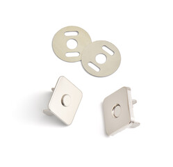Details of a square magnetic snap with washers