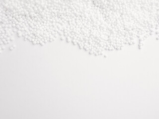 Polystyrene balls as insulation material or filling