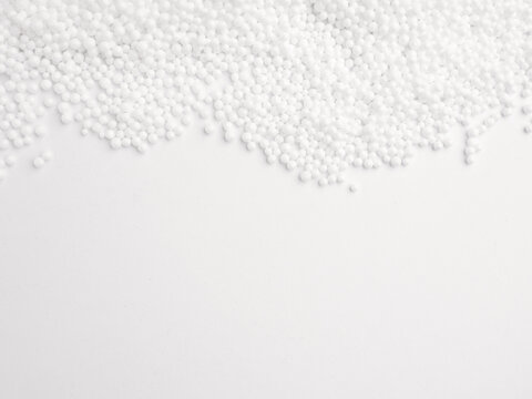 Polystyrene balls as insulation material or filling