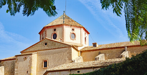 Iglesia de Sant Marti y castillo de Altafulla, Tarragona, Catalunya, España, Europa
