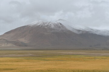 Fototapeta premium Tso Moriri to Lachung La, Ladakh (India)