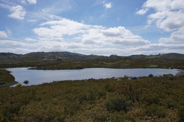Fototapeta na wymiar Lake in the portuguese mountain