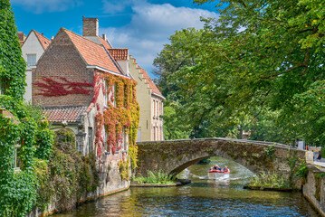 Fototapeta na wymiar Bruges historic and traditional architectures