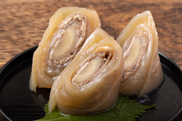 牛肉とごぼう巻きこんにゃく