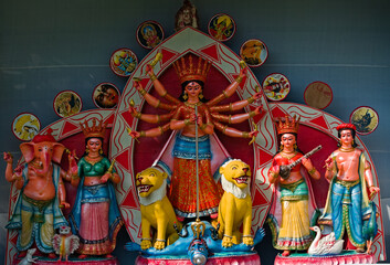 godess durga idol during puja carnival in west bengal - obrazy, fototapety, plakaty