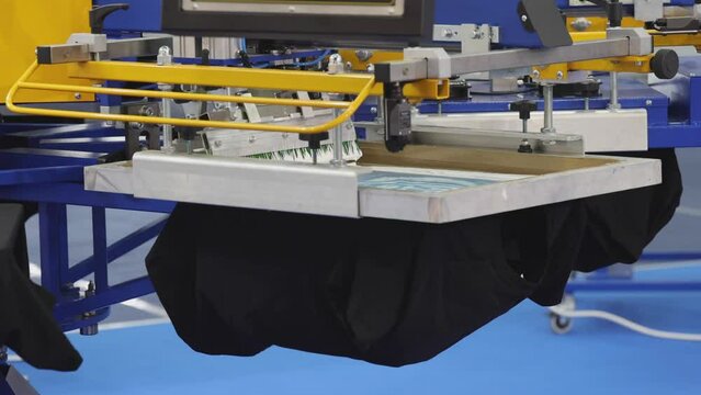 Silk Screen Tee Shirts Print Machinery Automatic Carousel Revolving