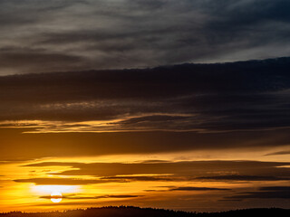 Obraz premium Sonnenuntergang im Herbst