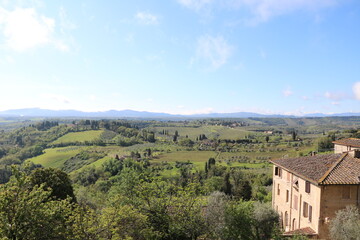 Fototapeta premium Landscape around San Gimignano in spring, Tuscany Italy