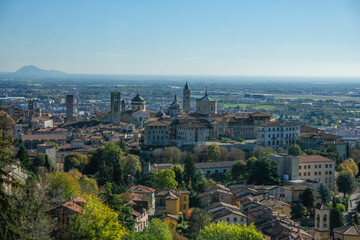 Fototapeta na wymiar la città di Bergamo