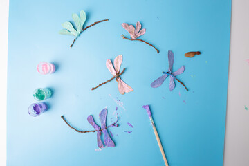 craft dragonfly from natural materials