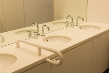 綺麗な洗面台の様子