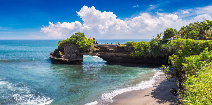 Pura Batu Bolong Temple on Bali