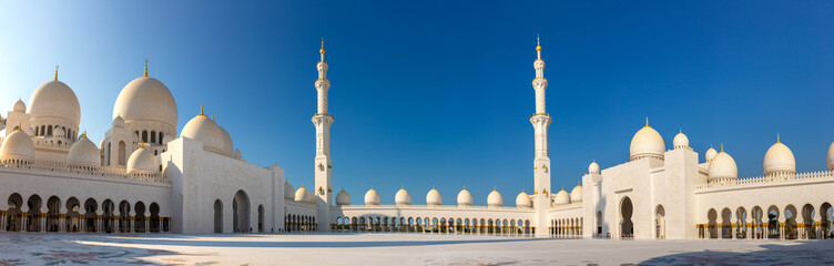 Sheikh Zayed Grand Mosque in Abu Dhabi