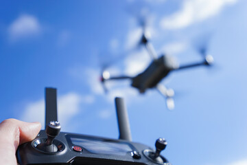 ドローンの操縦