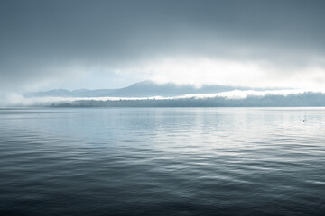 brume sur le lac Léman