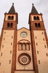 Würzburger Dom St. Kilian; Westfassade mit Turmpaar