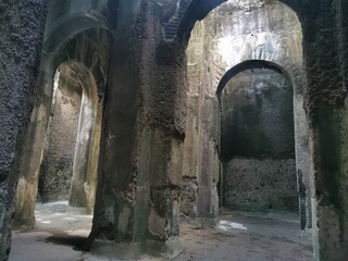 Piscina Mirabilis : la cisterna romana più grande d'italia, la seconda più grande d'europa. Bacoli