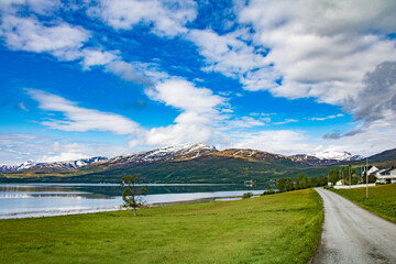 Fototapeta premium Aux alentours de Tromso