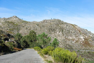 Fototapeta na wymiar Mountain road in the north if Portugal