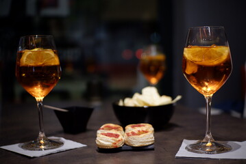 Spriz aperitivo con cichetti in Italia Veneto